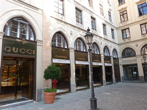 gucci münchen öffnungszeiten|München Maximillianstrasse .